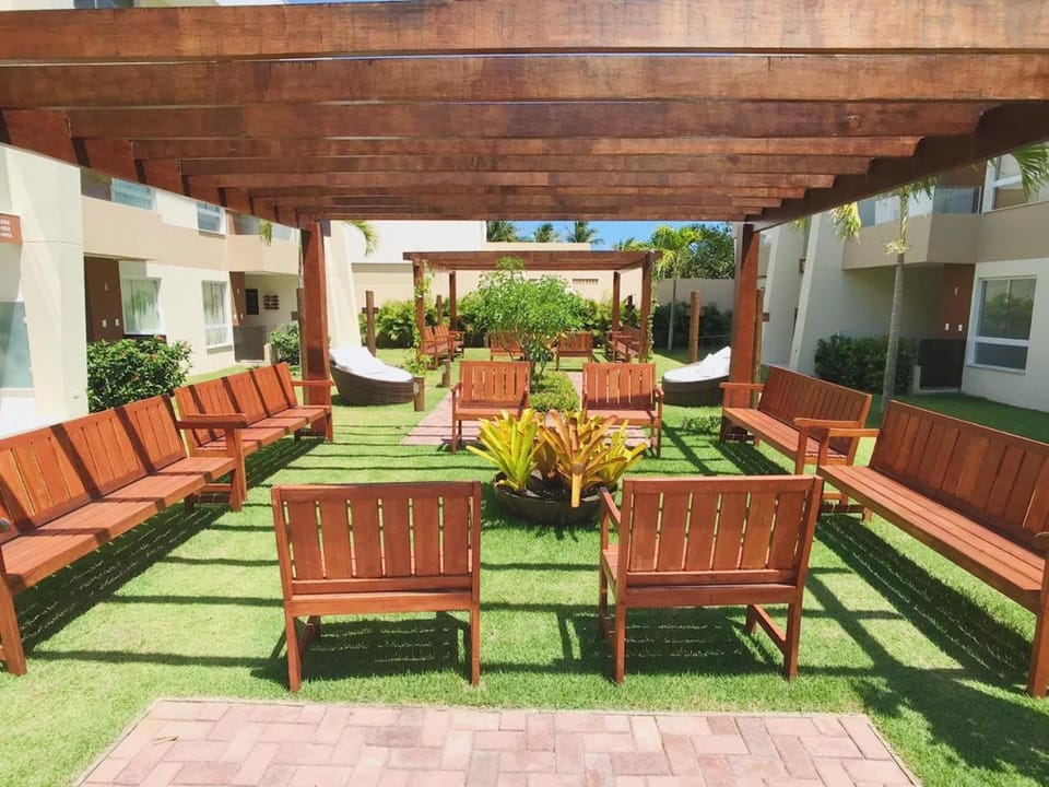 Guarajuba Porto Smeralda Village C02, térreo - GUARAJUBA TEMPORADA, viva mais de uma experiência de hospedagem conosco! 130m da praia House in State of Bahia