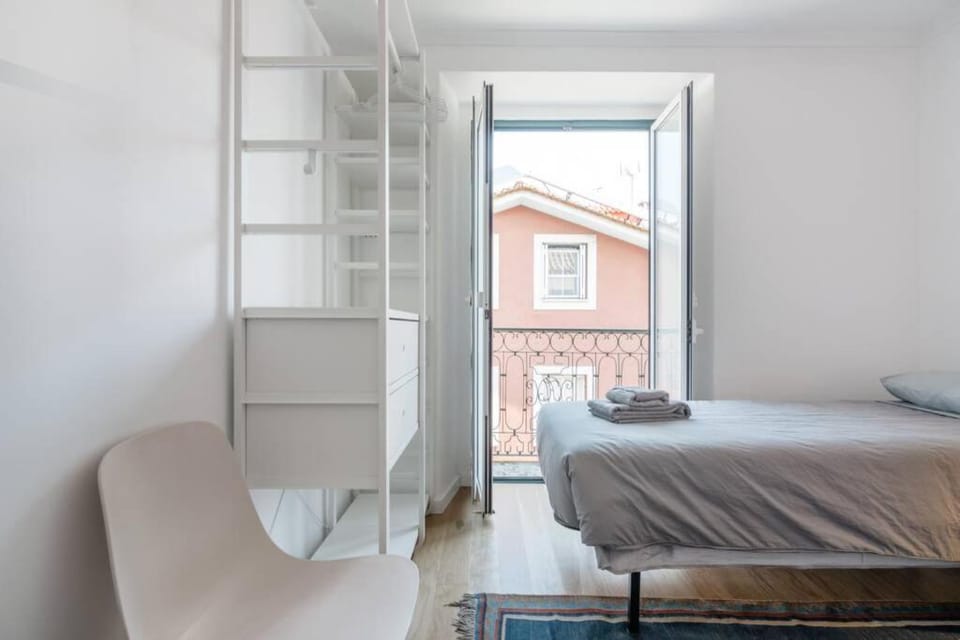 Beautiful Apartment with View of the Tagus River Apartment in Lisbon