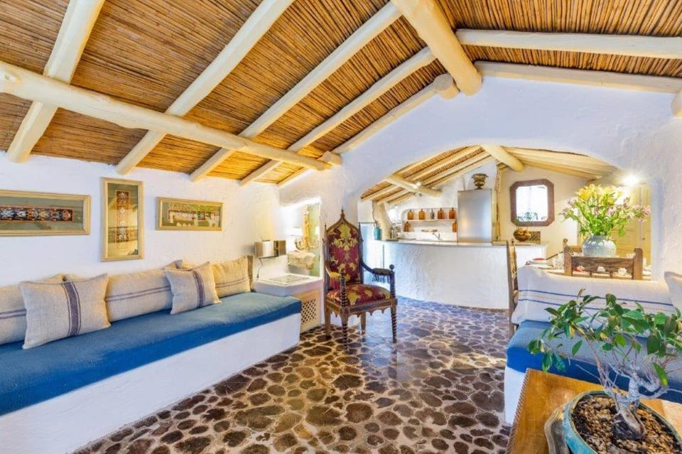 Charming Cottage Il Glicine a San Pantaleo House in Sardinia