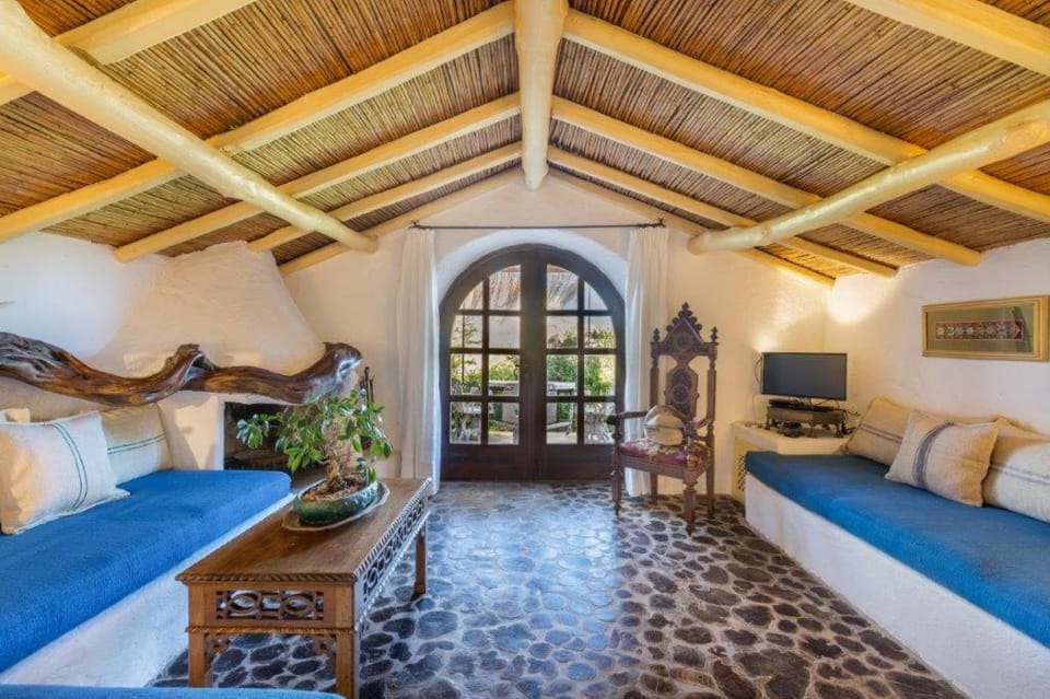 Charming Cottage Il Glicine a San Pantaleo House in Sardinia