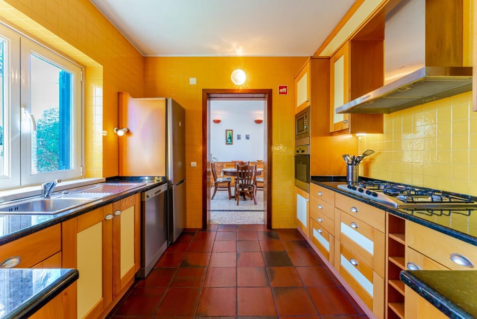 Spacious Villa with Private Pool Sintra Ericeira Villa in Lisbon District