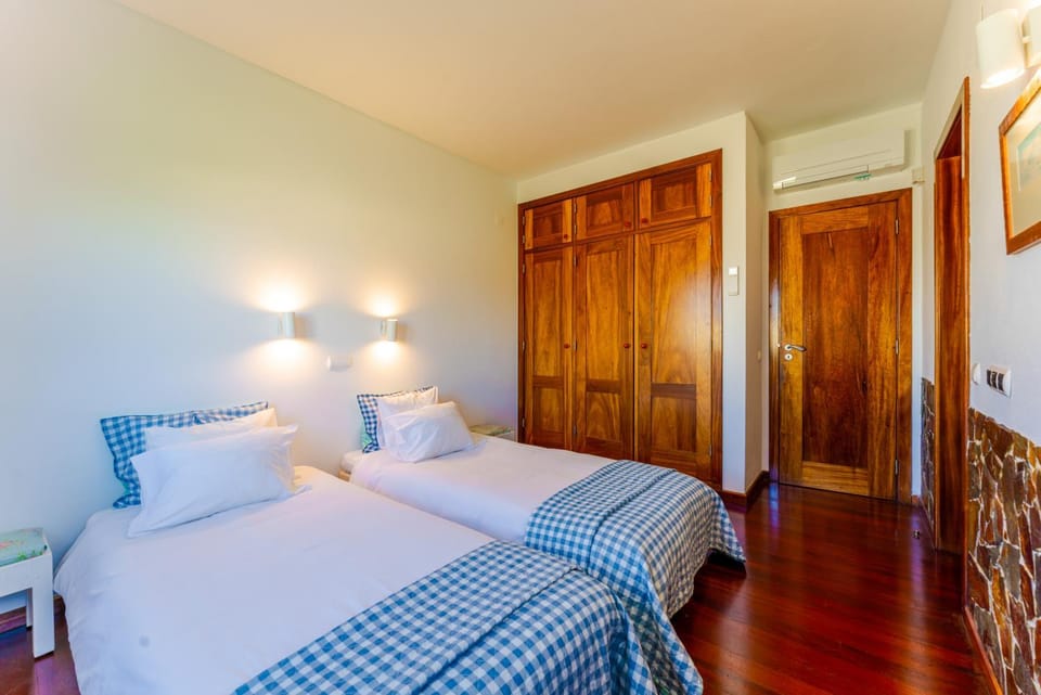 Spacious Villa with Private Pool Sintra Ericeira Villa in Lisbon District