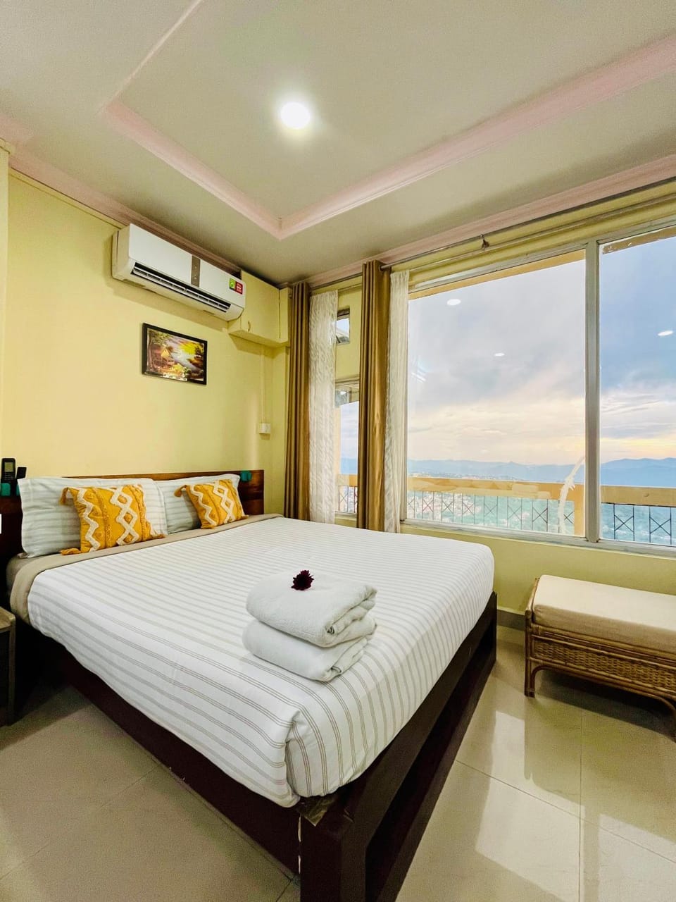 Bed, View (from property/room), View (from property/room), Bedroom