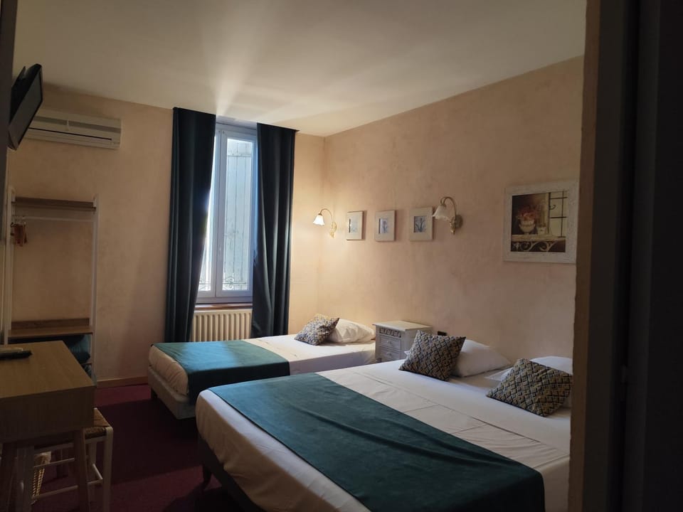 Hôtel Saint Jean Hotel in Provence-Alpes-Côte d'Azur