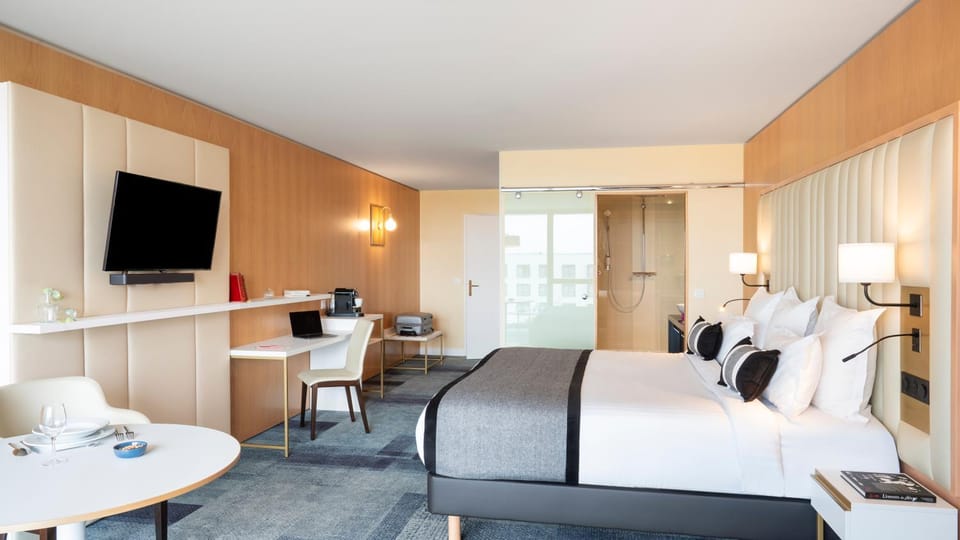 Property building, Bedroom