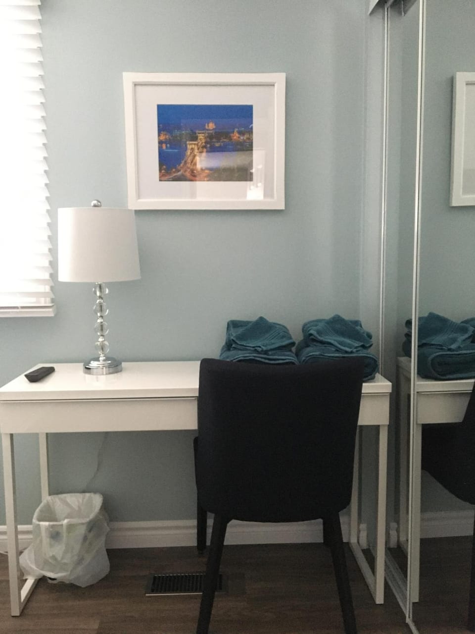 Seating area, Bedroom