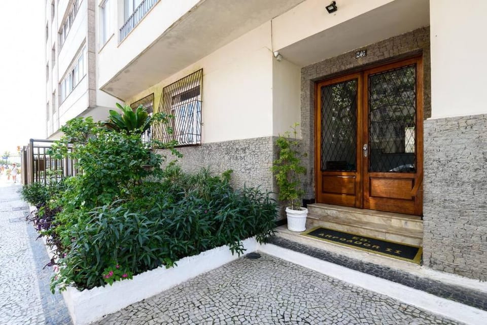 Facade/entrance, Garden