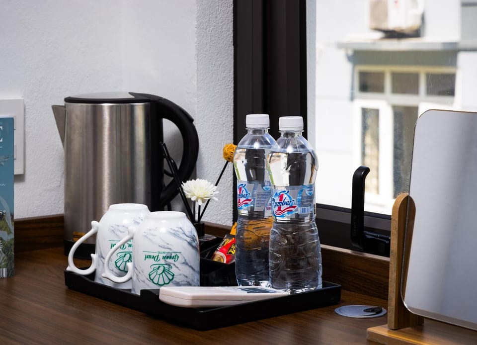 Coffee/tea facilities, Drinks