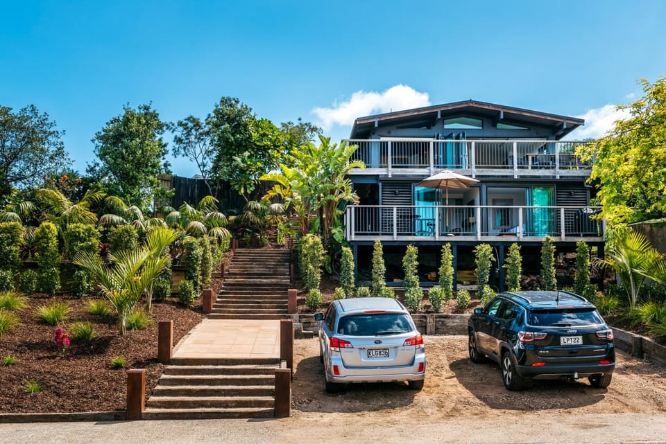 Moana on Waikare - You've Got It Maid Apartment in Auckland Region