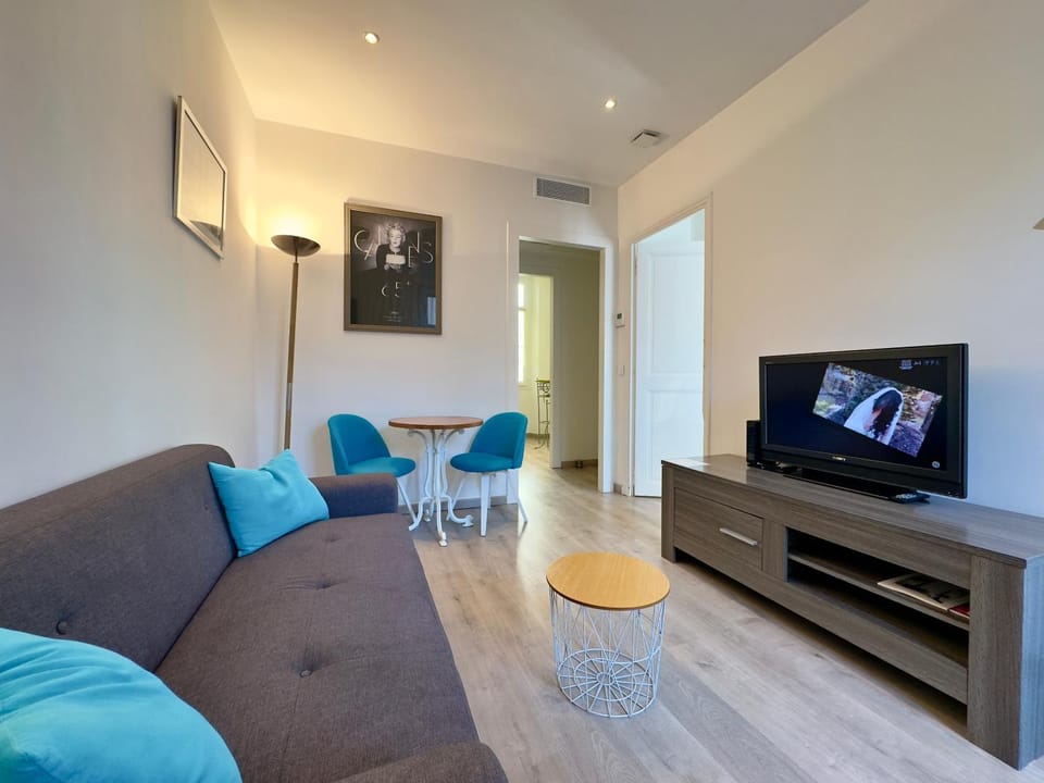 TV and multimedia, Living room