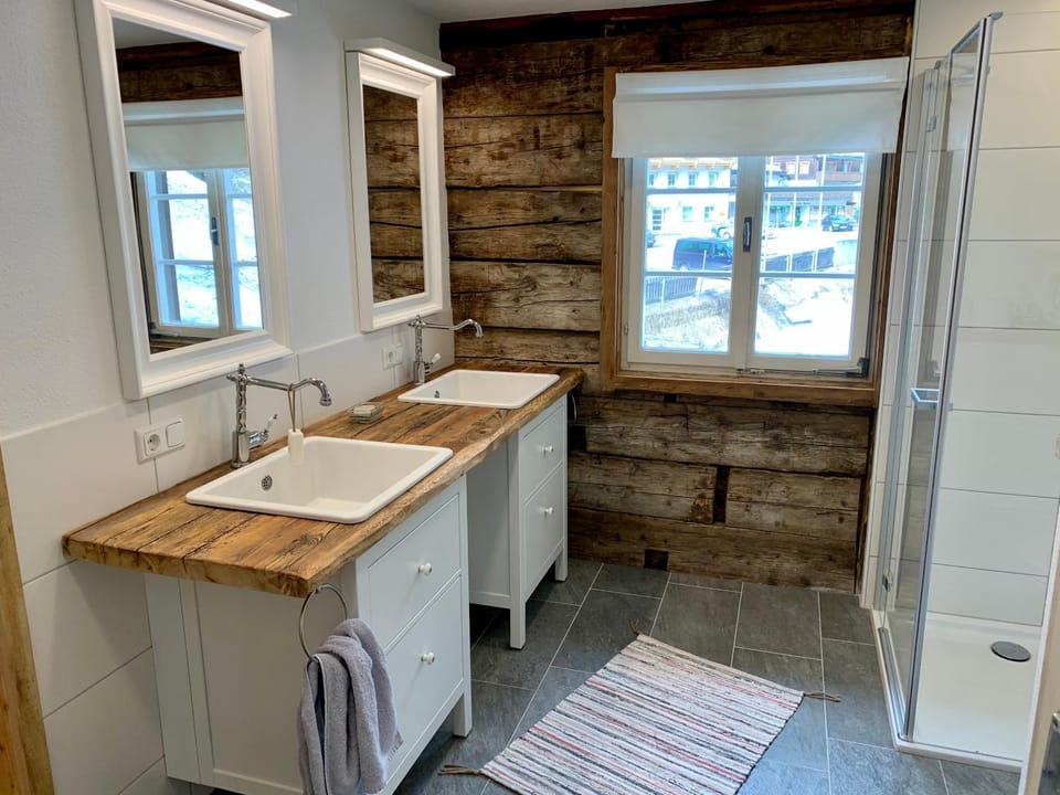 Shower, Bathroom