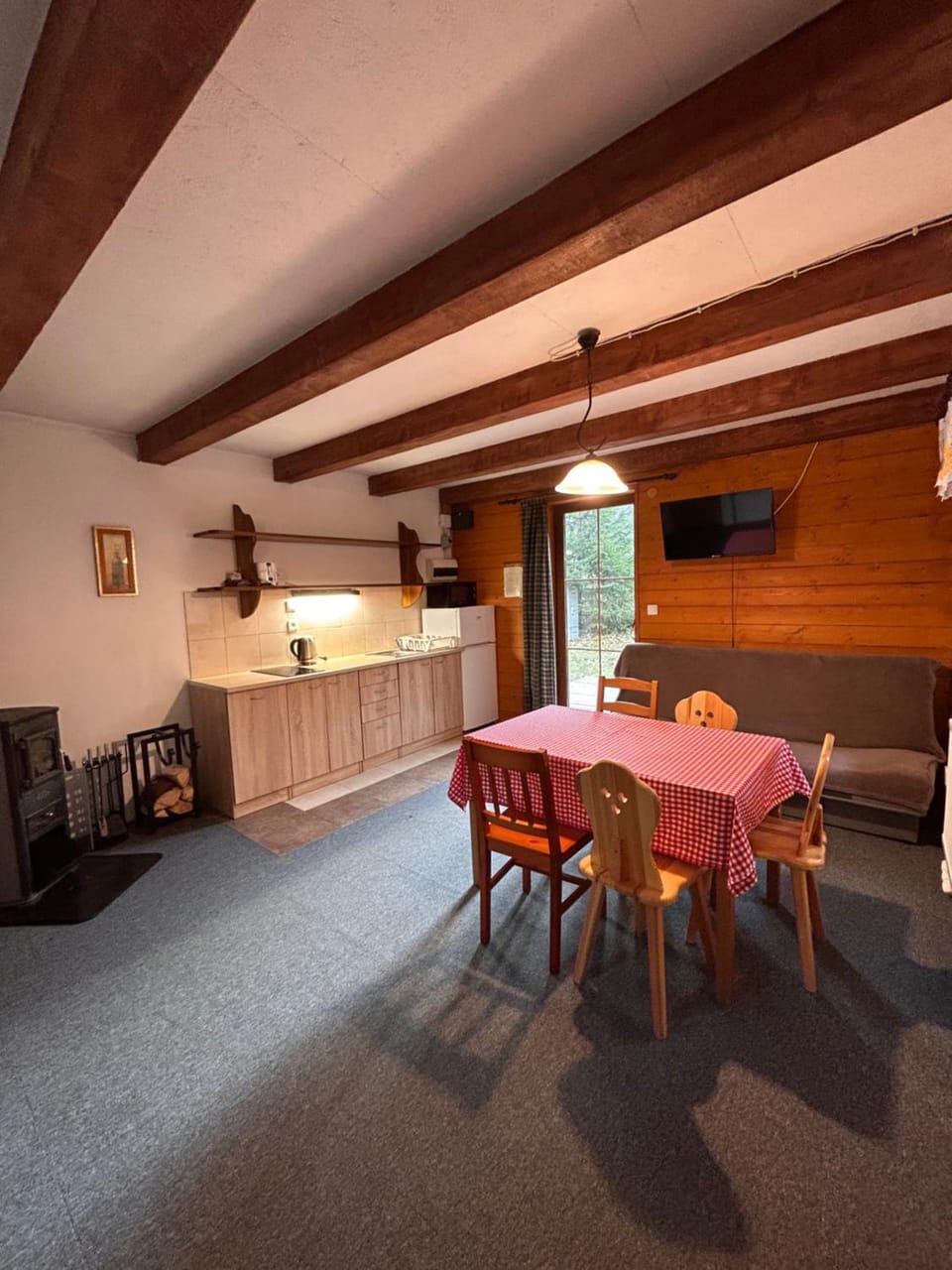 Kitchen or kitchenette, Living room, Seating area