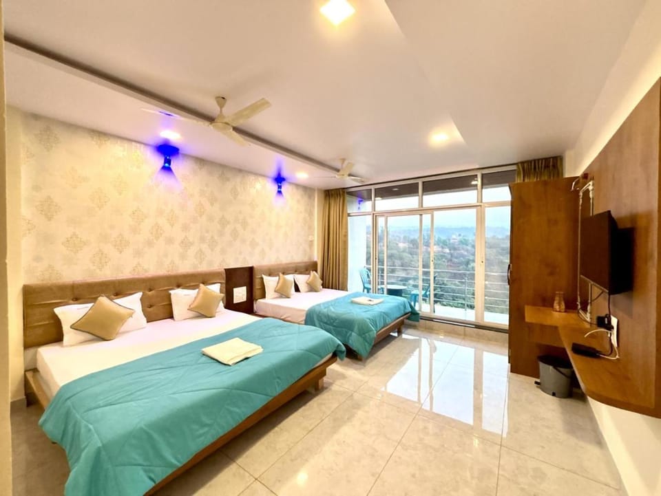Bed, TV and multimedia, Bedroom, air conditioner