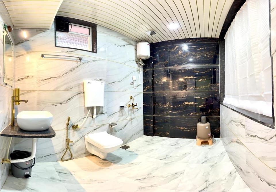 Shower, Bathroom, towels