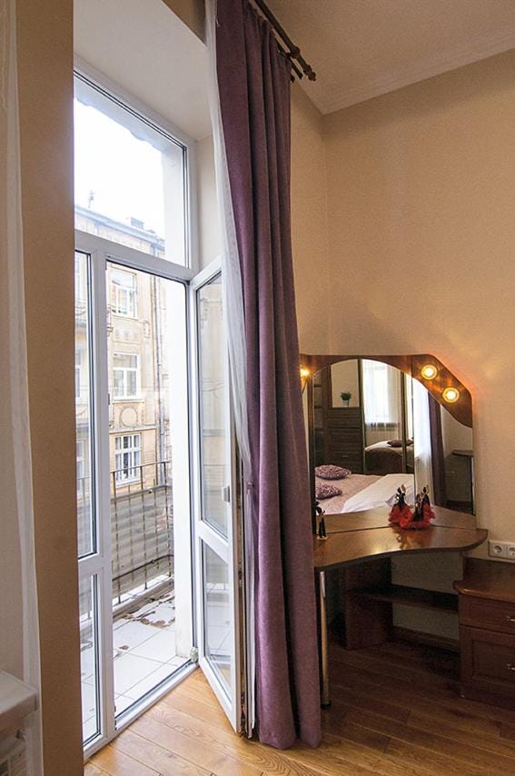 НОВИЙ СВІТ Апартаменти Apartment in Lviv