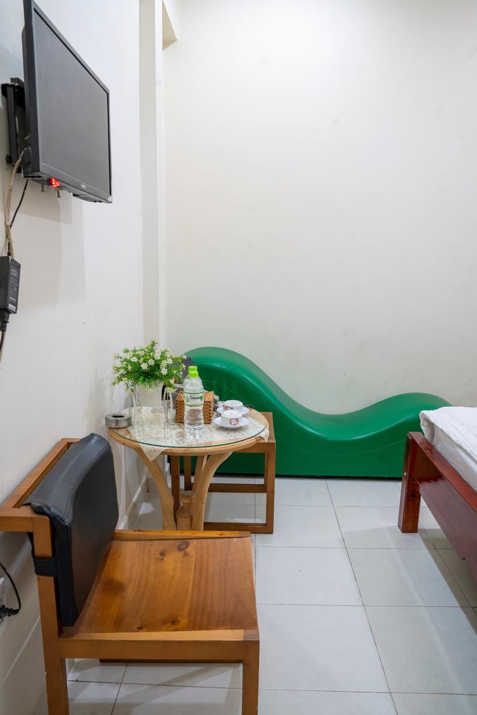 TV and multimedia, Seating area