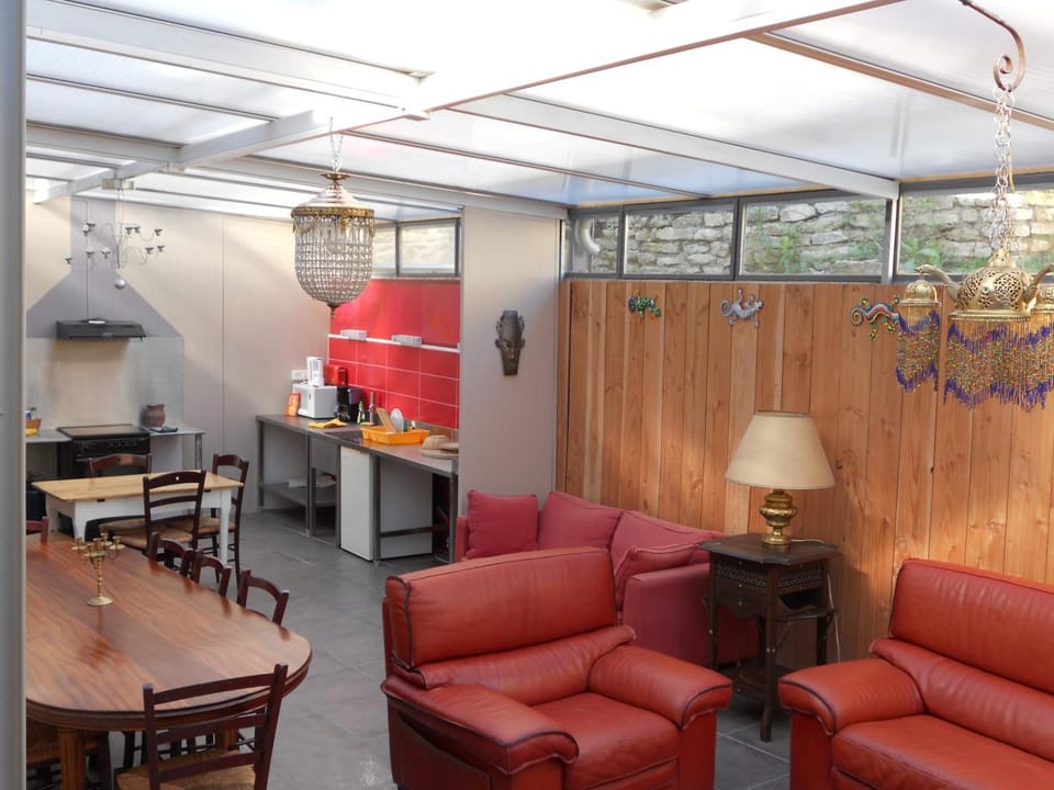 Kitchen or kitchenette, Living room, Dining area