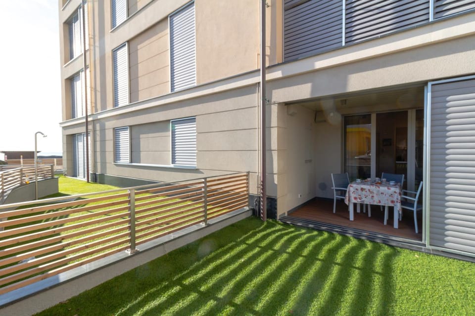 Property building, Day