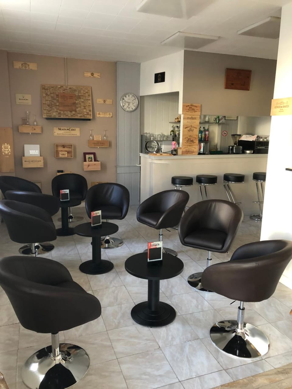 Lounge or bar