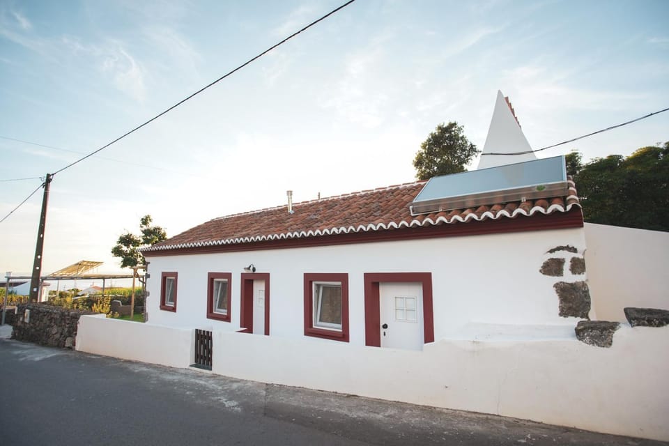 Property building, Facade/entrance, Neighbourhood