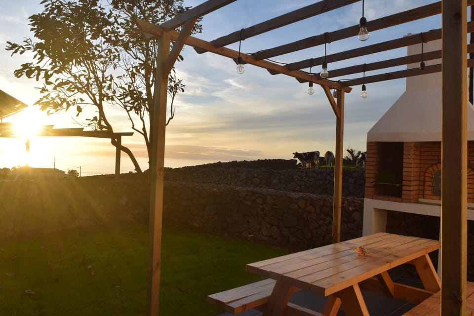 Patio, BBQ facilities, Garden, Balcony/Terrace, Sea view, Sunset