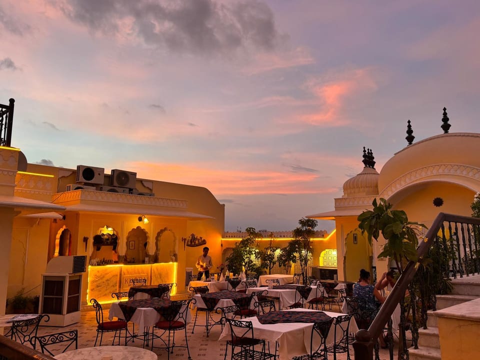 Restaurant/places to eat