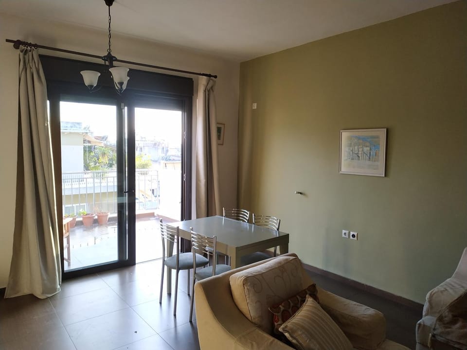 Pantazopoulou square apartment (central railway) Apartment in Athens