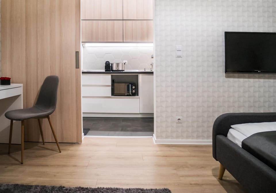 Kitchen or kitchenette, Photo of the whole room, Bedroom