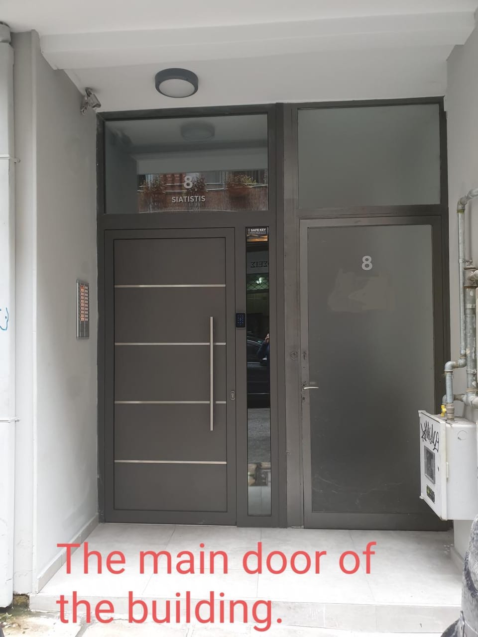 Facade/entrance