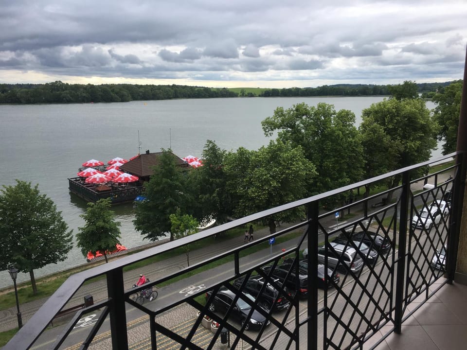 Balcony/Terrace, Lake view