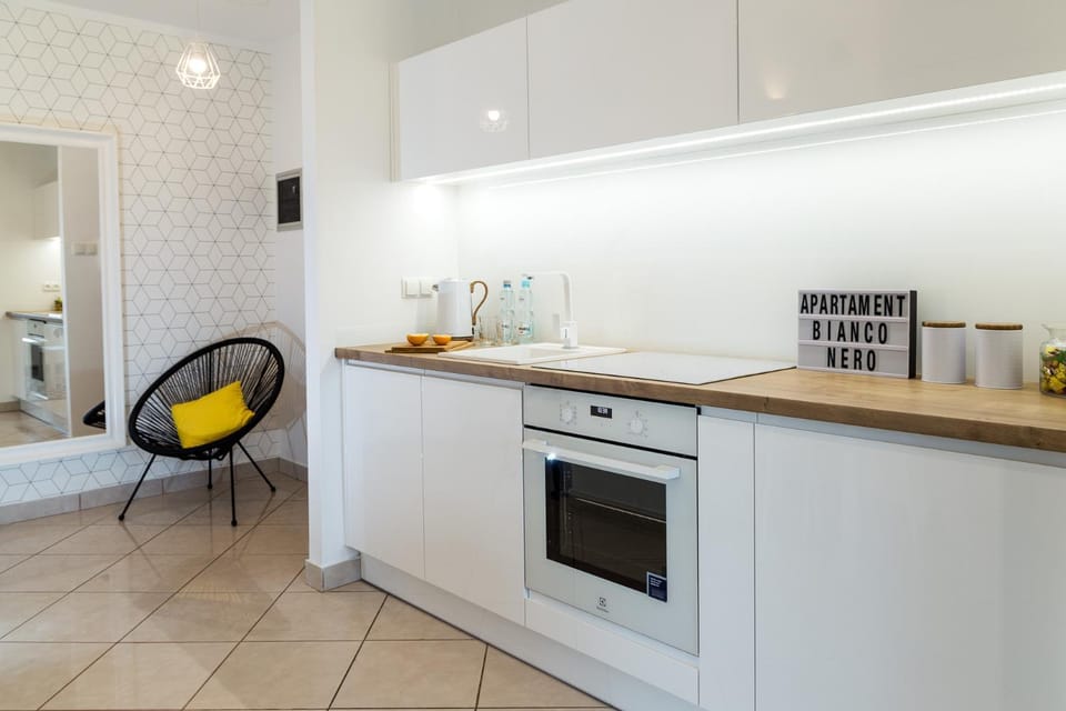 Apartament BIANCO NERO pod Jasną Górą, bezpłatny parking, teren ogrodzony. Apartment in Poland