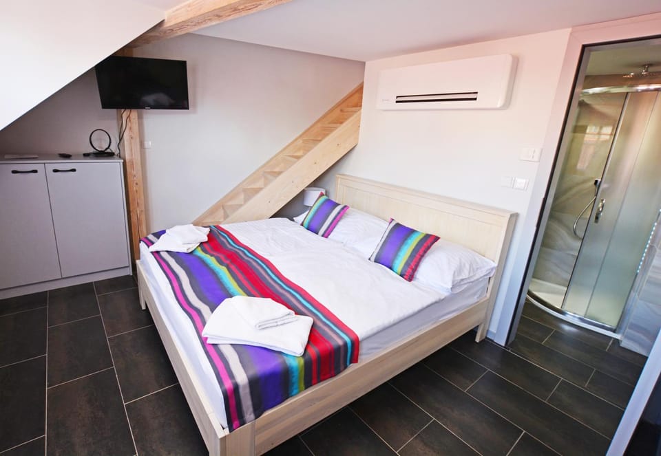 Bathroom, Bedroom