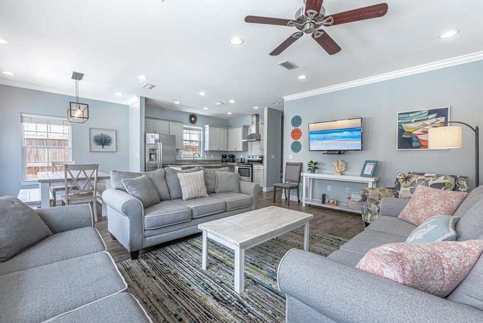 Sungria House in Miramar Beach