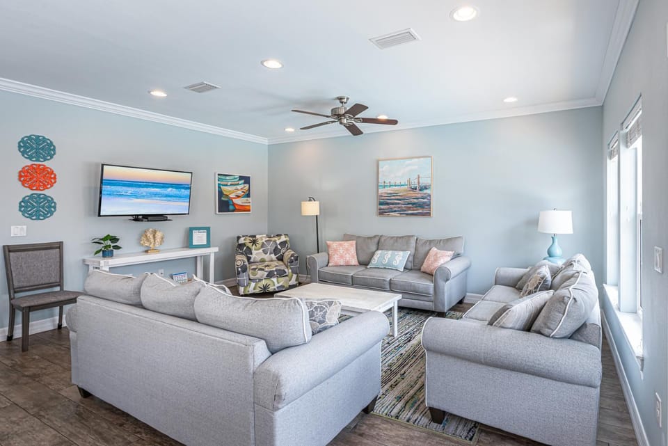 Sungria House in Miramar Beach