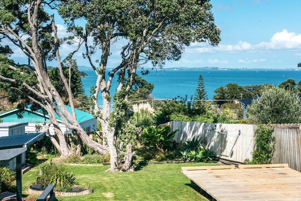 Garden, Sea view