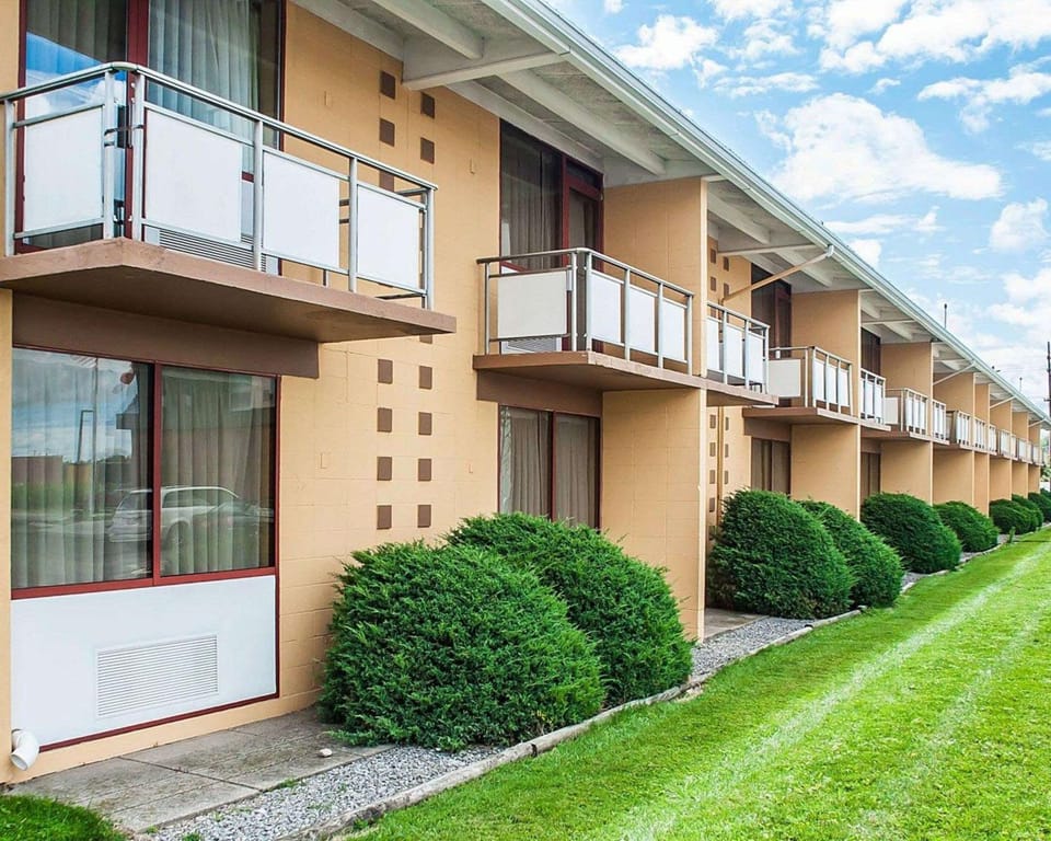 Property building, On site