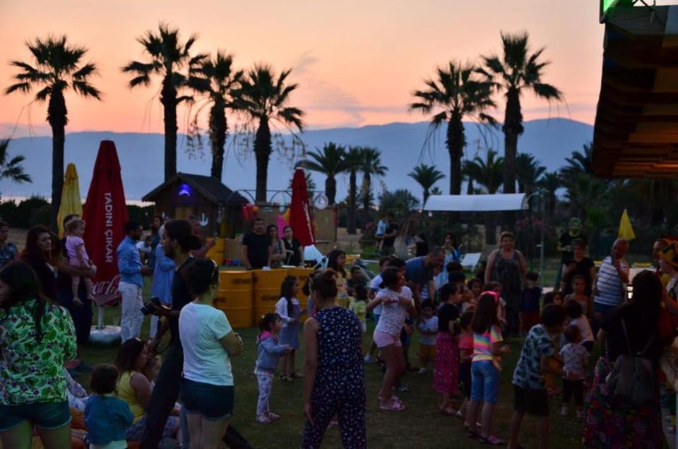 People, Activities, Kids's club, young children