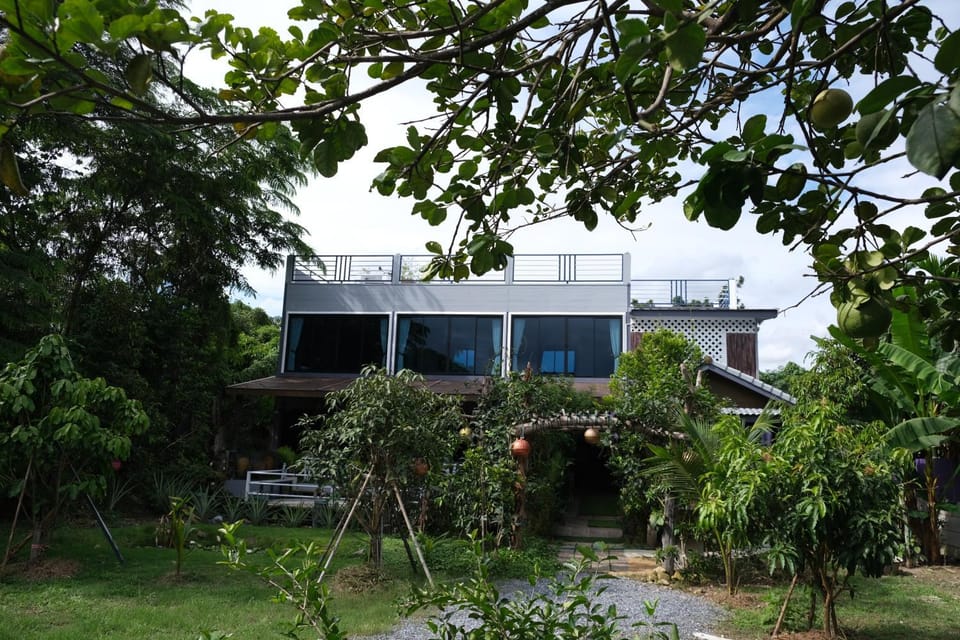 Property building, Patio, Facade/entrance, Day, Garden, View (from property/room), Balcony/Terrace, Other, Decorative detail, On site, Garden view, Area and facilities, Seasons, Time of day