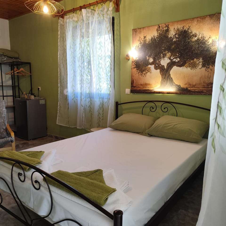 Bed, Photo of the whole room