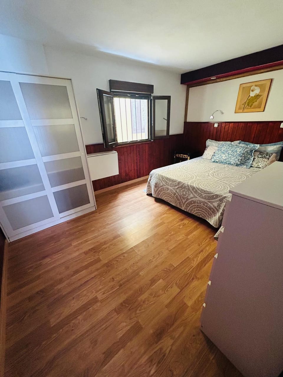 Bed, Photo of the whole room, Bedroom, wardrobe