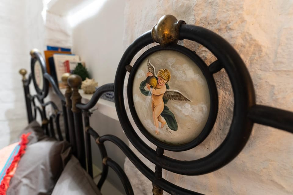 Bed, Decorative detail