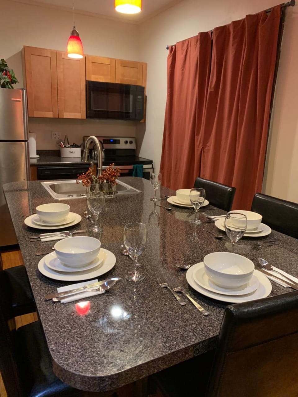 Kitchen or kitchenette, Dining area, Communal kitchen