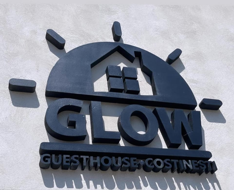 Glow GuestHouse Costinesti Camere de inchiriat Bed and Breakfast in Constanța County