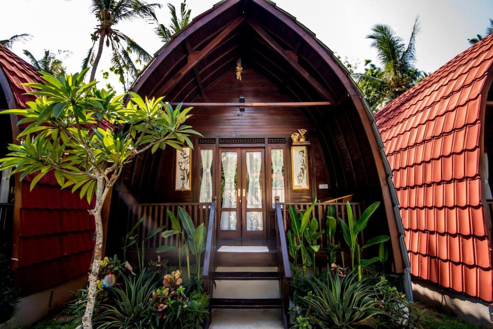 Sekar Ayu Spa Salon & Bungalow Inn in Nusapenida