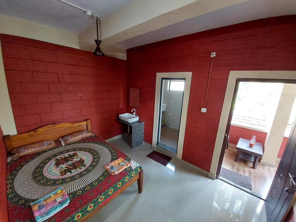 Bed, Photo of the whole room, Bedroom