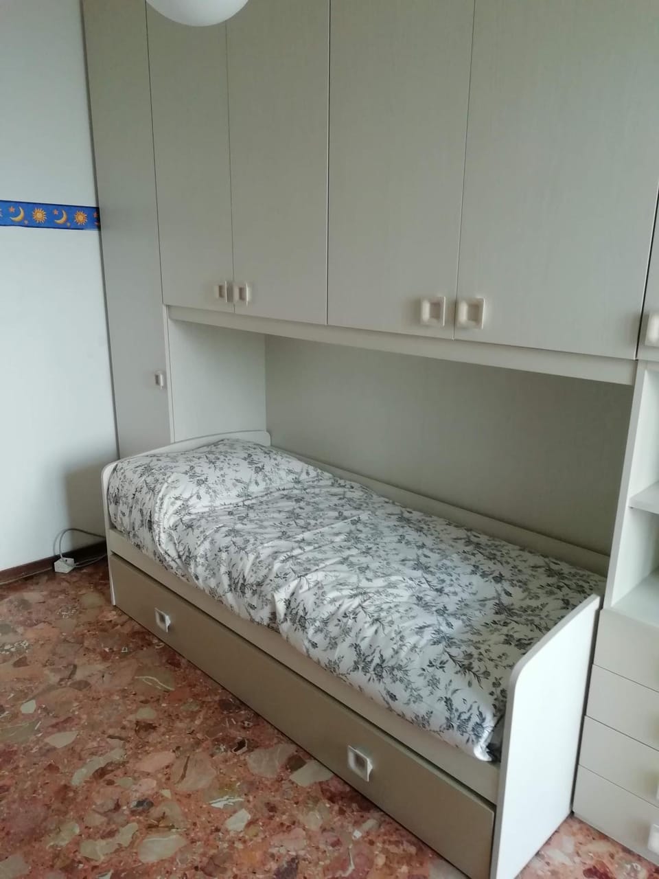 Bed, Photo of the whole room, Bedroom, bunk bed