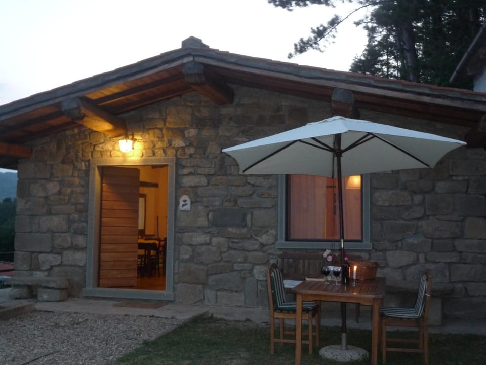 Patio, Facade/entrance