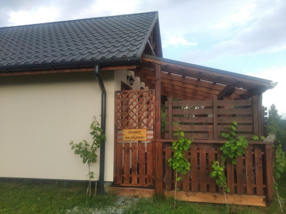 Domek Na Skarpie House in Lesser Poland Voivodeship
