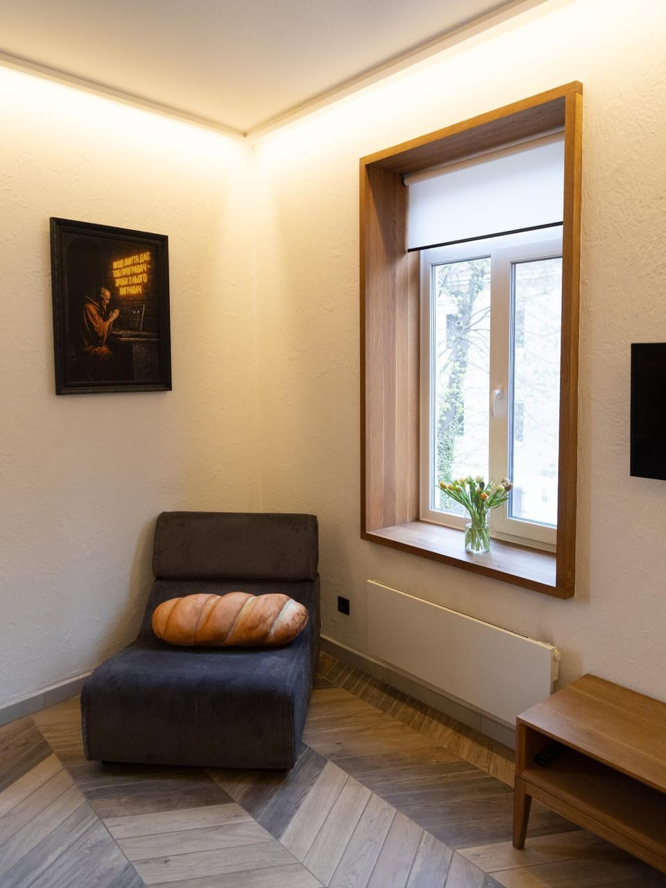 TV and multimedia, Seating area