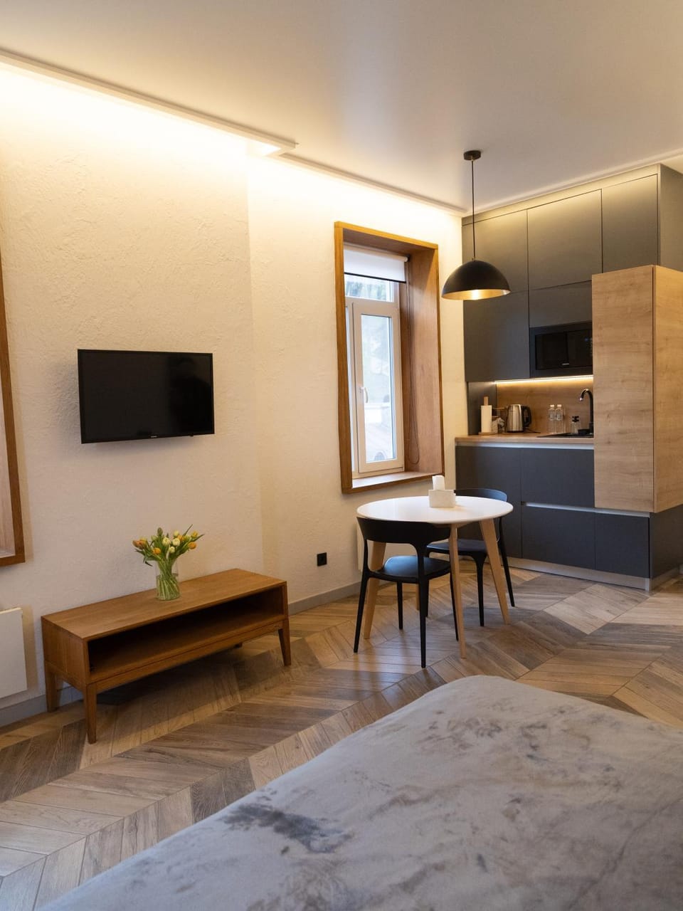 TV and multimedia, Kitchen or kitchenette, Living room, Dining area